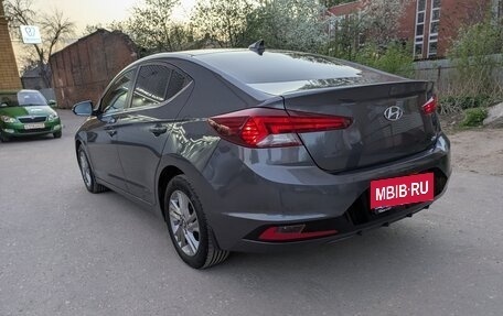 Hyundai Elantra VI рестайлинг, 2019 год, 1 900 000 рублей, 2 фотография