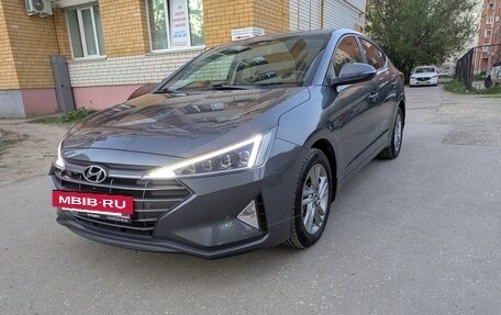 Hyundai Elantra VI рестайлинг, 2019 год, 1 900 000 рублей, 5 фотография