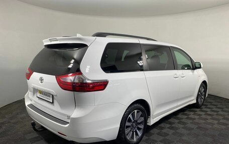 Toyota Sienna III, 2019 год, 3 890 000 рублей, 5 фотография