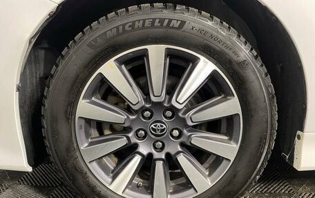 Toyota Sienna III, 2019 год, 3 890 000 рублей, 9 фотография