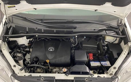 Toyota Sienna III, 2019 год, 3 890 000 рублей, 12 фотография