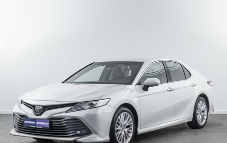 Toyota Camry, 2018 год, 3 390 000 рублей, 5 фотография