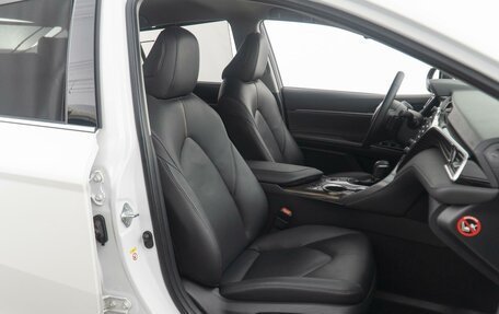 Toyota Camry, 2018 год, 3 390 000 рублей, 9 фотография