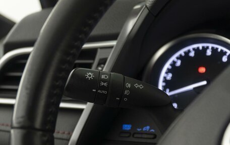 Toyota Camry, 2020 год, 2 670 000 рублей, 15 фотография