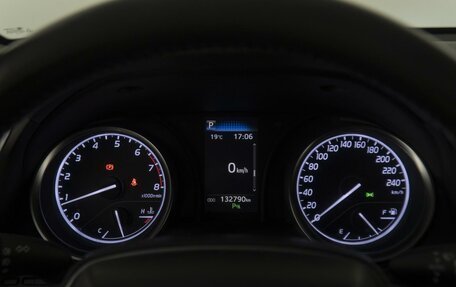 Toyota Camry, 2020 год, 2 670 000 рублей, 23 фотография