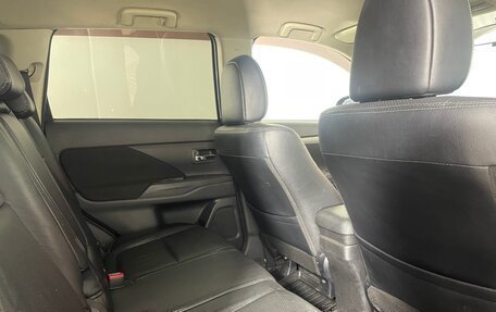 Mitsubishi Outlander III рестайлинг 3, 2012 год, 1 119 000 рублей, 24 фотография