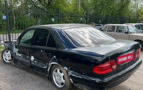 Mercedes-Benz E-Класс, 1996 год, 110 000 рублей, 7 фотография