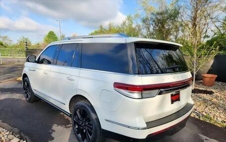 Lincoln Navigator, 2022 год, 11 850 000 рублей, 3 фотография