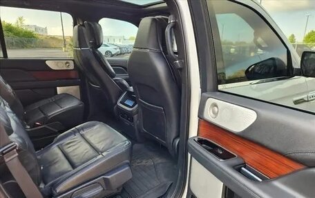 Lincoln Navigator, 2022 год, 11 850 000 рублей, 17 фотография