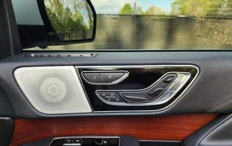 Lincoln Navigator, 2022 год, 11 850 000 рублей, 15 фотография