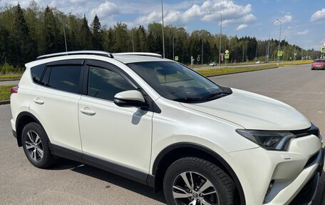 Toyota RAV4, 2016 год, 2 500 000 рублей, 2 фотография