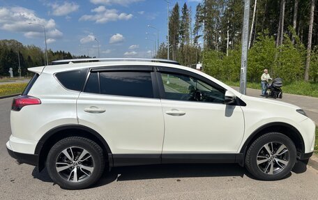 Toyota RAV4, 2016 год, 2 500 000 рублей, 3 фотография