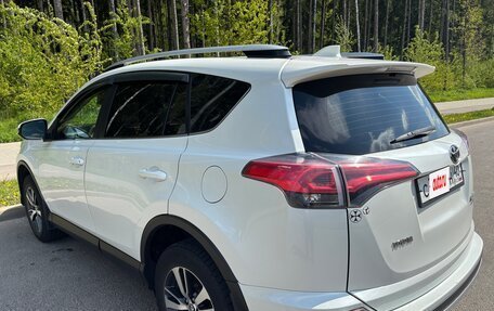 Toyota RAV4, 2016 год, 2 500 000 рублей, 7 фотография