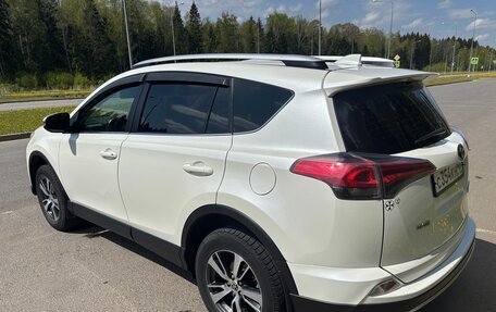Toyota RAV4, 2016 год, 2 500 000 рублей, 14 фотография