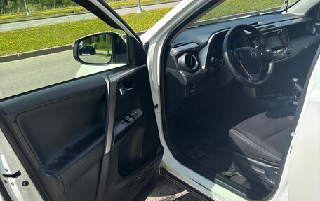 Toyota RAV4, 2016 год, 2 500 000 рублей, 23 фотография