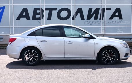 Chevrolet Cruze II, 2010 год, 497 000 рублей, 3 фотография