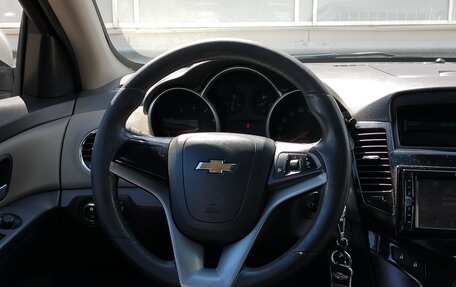 Chevrolet Cruze II, 2010 год, 497 000 рублей, 6 фотография