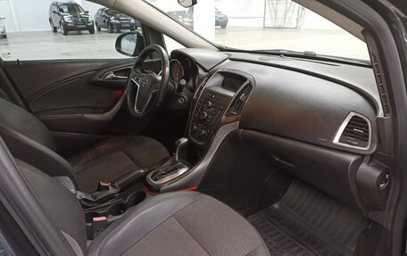 Opel Astra J, 2012 год, 700 000 рублей, 11 фотография
