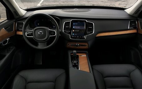 Volvo XC90 II рестайлинг, 2024 год, 8 100 000 рублей, 25 фотография