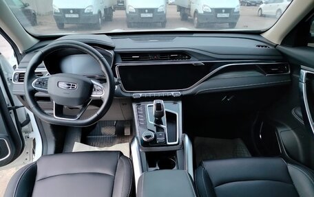 Geely Atlas, 2023 год, 1 800 000 рублей, 10 фотография
