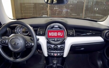 MINI Hatch, 2020 год, 2 550 000 рублей, 10 фотография
