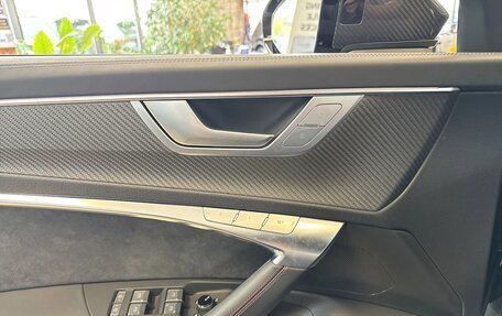 Audi RS 6, 2022 год, 15 500 000 рублей, 13 фотография