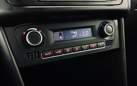 Volkswagen Polo VI (EU Market), 2015 год, 895 000 рублей, 15 фотография