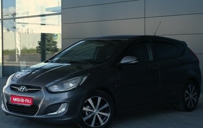 Hyundai Solaris II рестайлинг, 2012 год, 745 000 рублей, 1 фотография