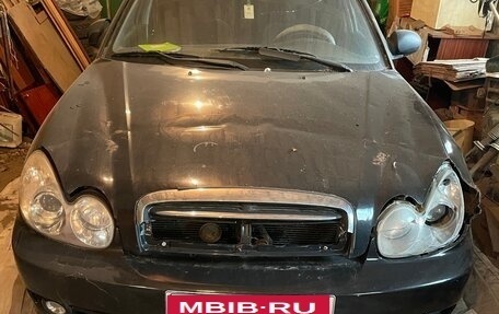 Hyundai Sonata IV рестайлинг, 2005 год, 200 000 рублей, 1 фотография