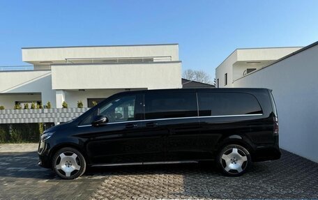 Mercedes-Benz V-Класс, 2025 год, 12 000 000 рублей, 10 фотография