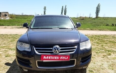 Volkswagen Touareg III, 2008 год, 1 000 000 рублей, 2 фотография