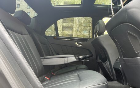 Mercedes-Benz E-Класс, 2013 год, 2 940 000 рублей, 20 фотография