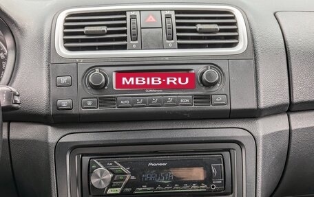 Skoda Fabia II, 2010 год, 650 000 рублей, 13 фотография