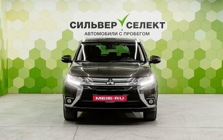 Mitsubishi Outlander III рестайлинг 3, 2018 год, 2 200 000 рублей, 3 фотография