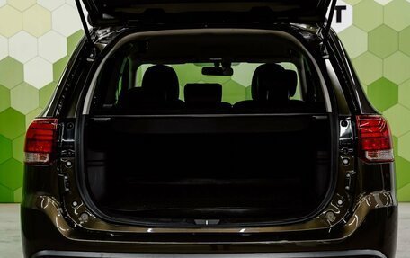 Mitsubishi Outlander III рестайлинг 3, 2018 год, 2 200 000 рублей, 24 фотография
