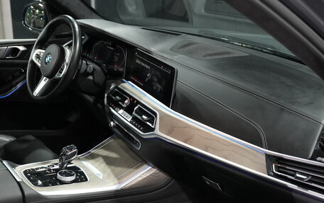 BMW X7, 2021 год, 11 000 000 рублей, 20 фотография