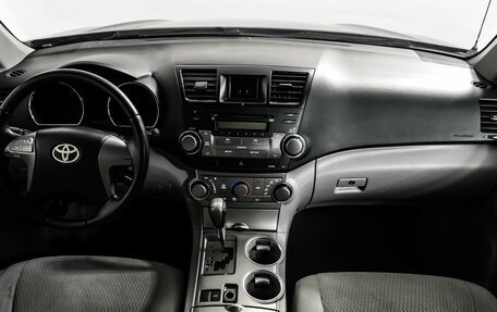 Toyota Highlander III, 2010 год, 1 449 000 рублей, 11 фотография