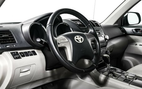 Toyota Highlander III, 2010 год, 1 449 000 рублей, 12 фотография