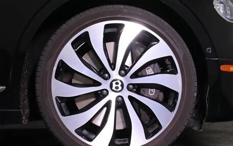 Bentley Flying Spur, 2022 год, 20 750 000 рублей, 6 фотография