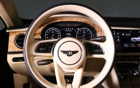 Bentley Flying Spur, 2022 год, 20 750 000 рублей, 18 фотография