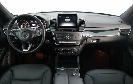 Mercedes-Benz GLS, 2018 год, 4 975 000 рублей, 9 фотография