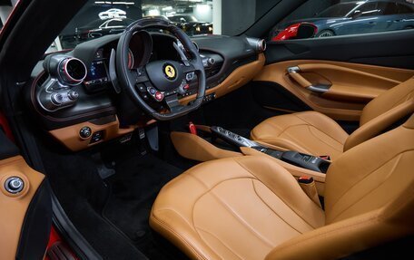 Ferrari F8, 2021 год, 39 000 000 рублей, 23 фотография