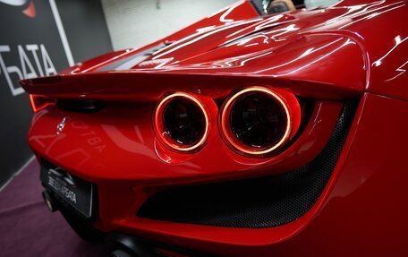 Ferrari F8, 2021 год, 39 000 000 рублей, 19 фотография