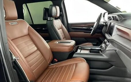 GMC Yukon IV, 2022 год, 9 350 000 рублей, 31 фотография
