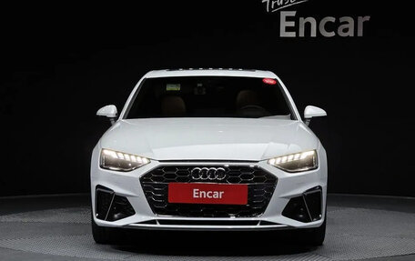 Audi A4, 2021 год, 2 580 000 рублей, 2 фотография