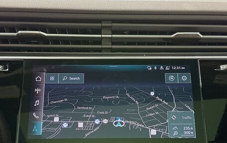 Audi Q7, 2022 год, 6 000 000 рублей, 13 фотография