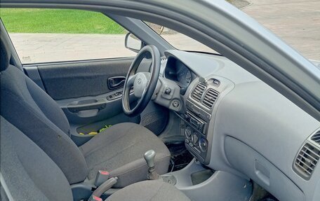 Hyundai Accent II, 2004 год, 335 000 рублей, 2 фотография