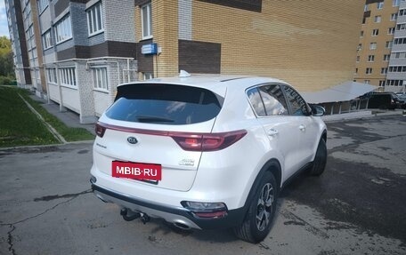 KIA Sportage IV рестайлинг, 2020 год, 2 300 000 рублей, 3 фотография