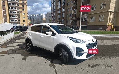 KIA Sportage IV рестайлинг, 2020 год, 2 300 000 рублей, 4 фотография