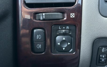 Mitsubishi Pajero III рестайлинг, 2000 год, 899 000 рублей, 20 фотография